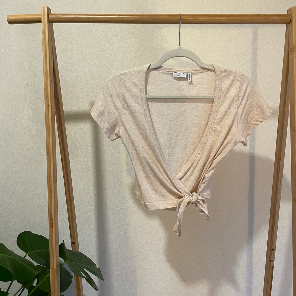 Ivory, ASOS active tee